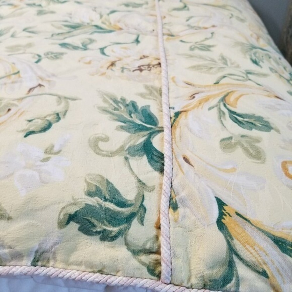 EUC Waverly Queen / Full Duvet set - Picture 10 of 13